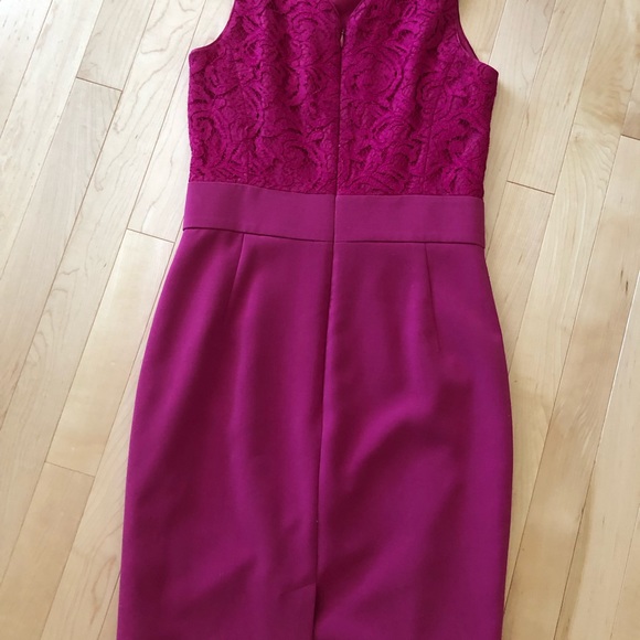 Adorable Banana Republic Dress Size 0 - Picture 2 of 6